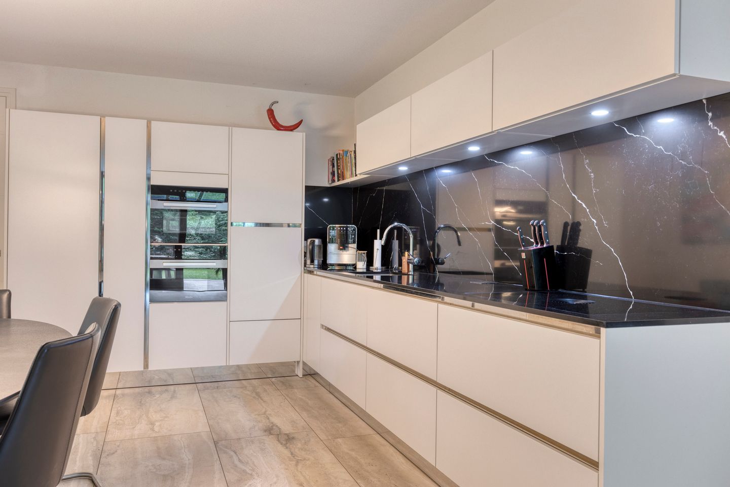 Foto 25 van Almenseweg 6