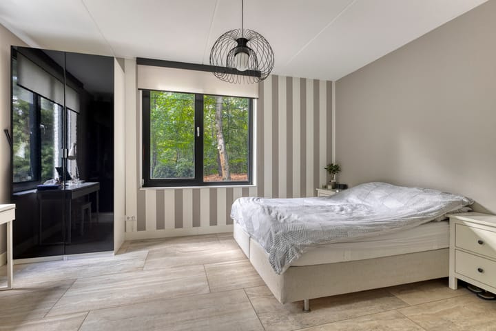 Photo 34 of Almenseweg 6