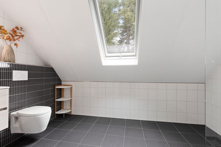 Photo 46 of Almenseweg 6