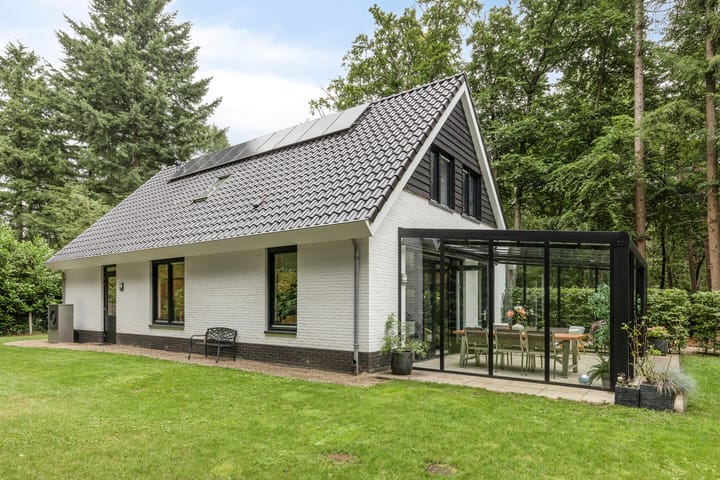 Photo 54 of Almenseweg 6