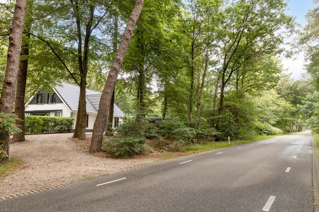 Foto 62 van Almenseweg 6