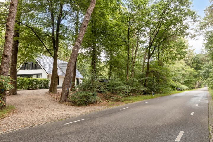 Photo 62 of Almenseweg 6