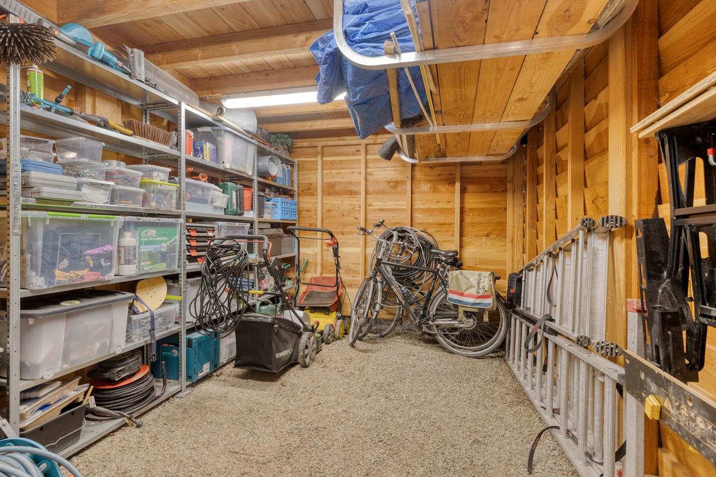 Foto 64 van Almenseweg 6