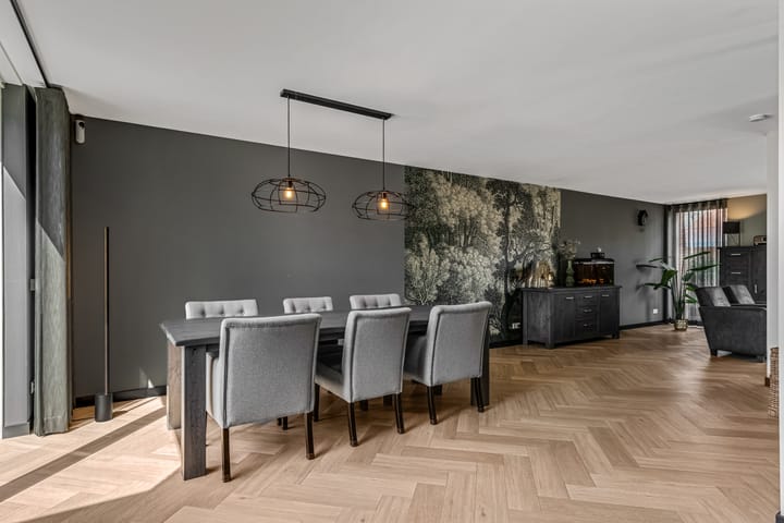 Photo 8 of J. van Zantenstraat 96