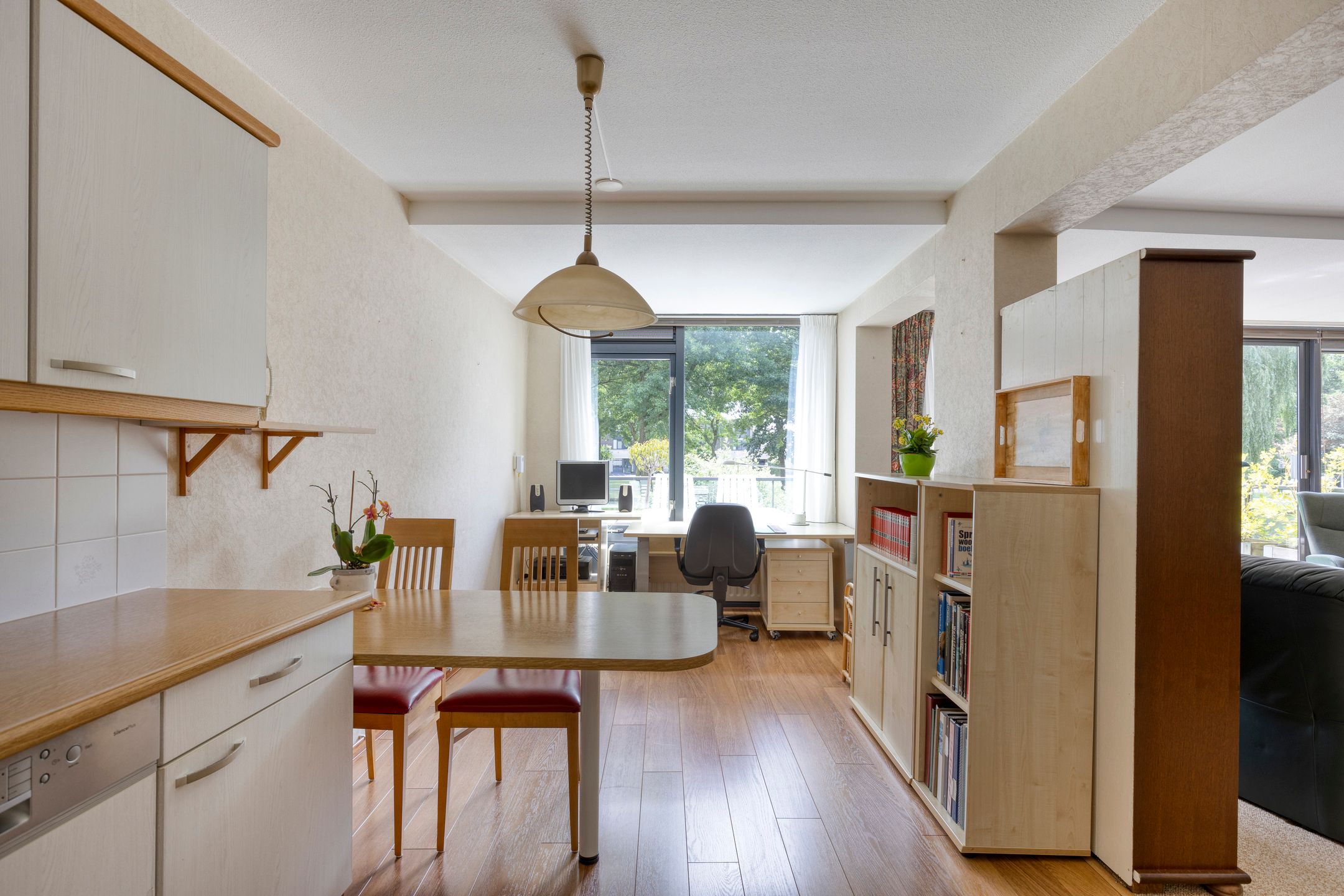 Foto 12 van Van Scorelstraat 8