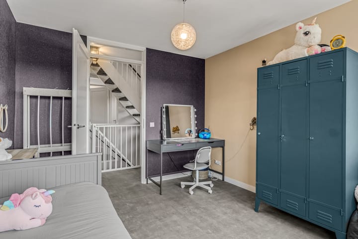 Photo 26 of J. van Zantenstraat 96