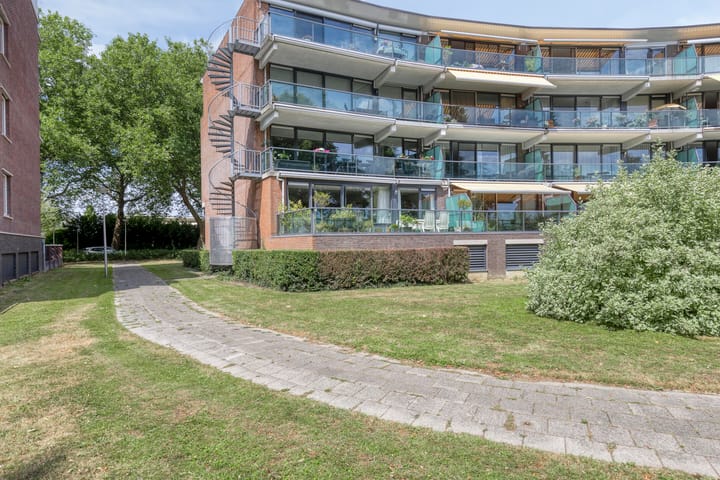 Foto 38 van Van Scorelstraat 8