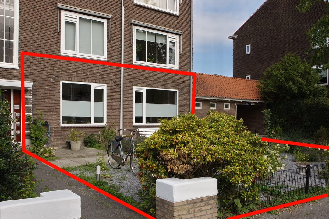 Photo 28 of Sir Winston Churchillln 84