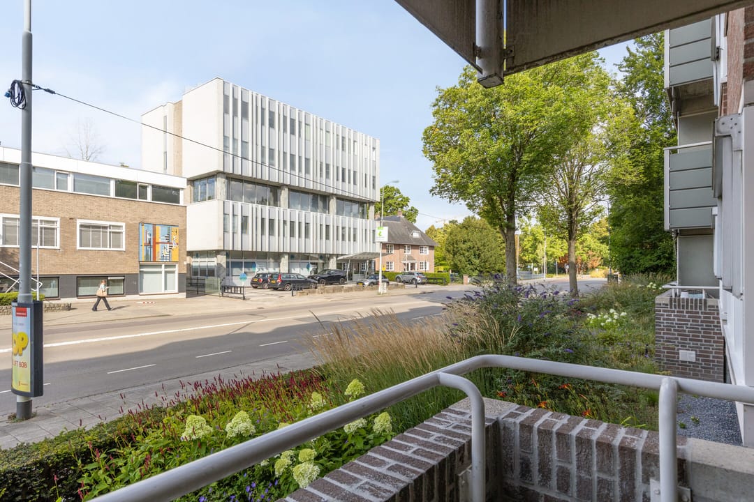 Foto 17 van P Czn Hooftlaan 11