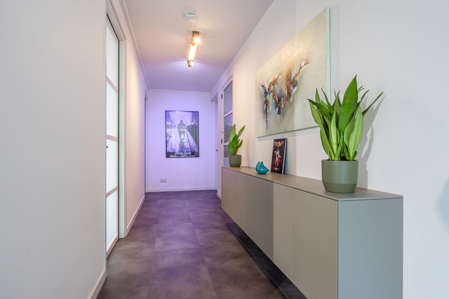 Photo 19 of Kennemerstraatweg 143-B