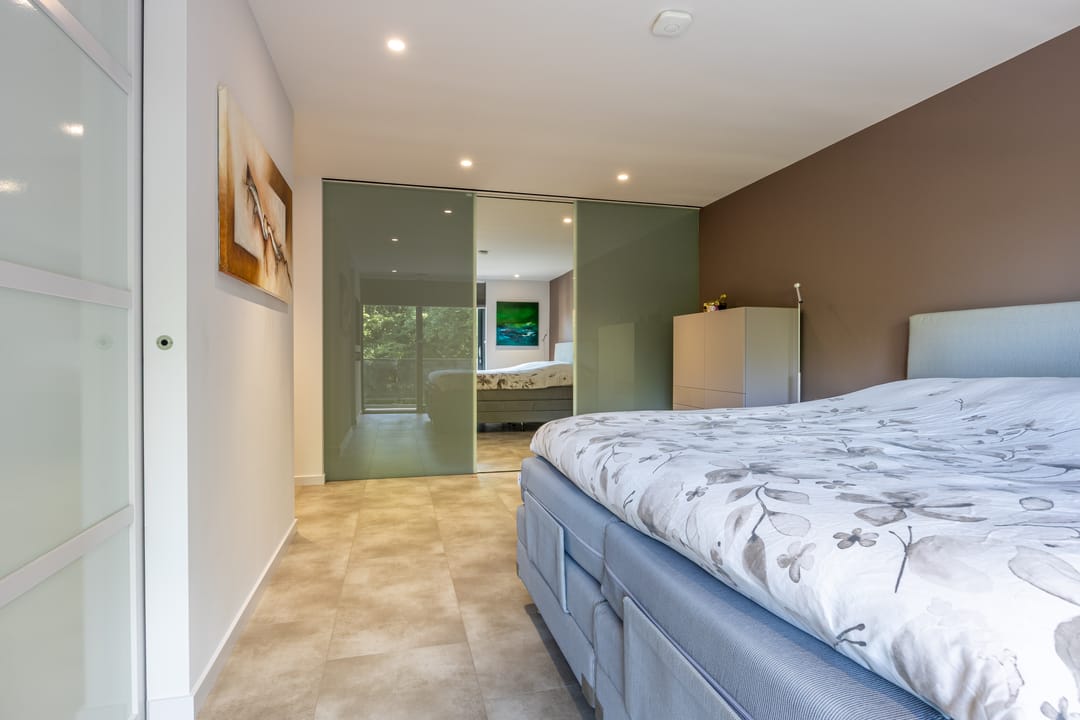 Photo 26 of Kennemerstraatweg 143-B