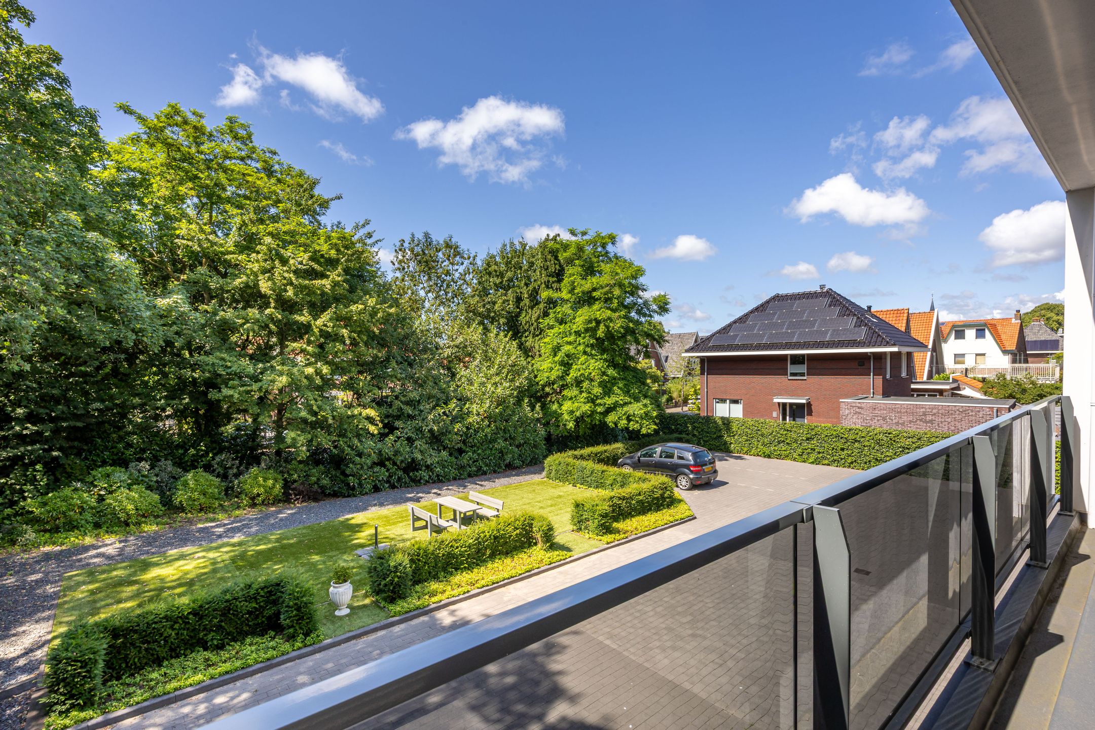 Photo 30 of Kennemerstraatweg 143-B