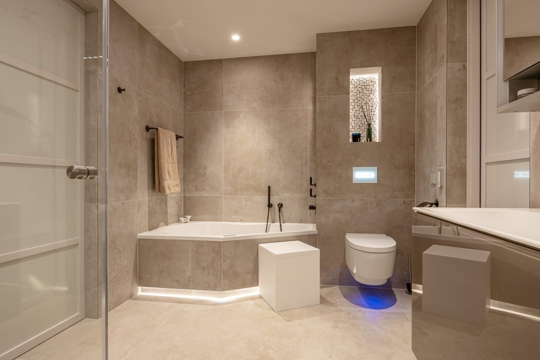 Photo 31 of Kennemerstraatweg 143-B