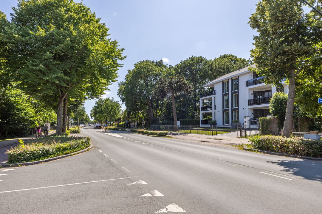 Photo 43 of Kennemerstraatweg 143-B