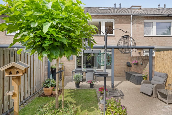 Foto 2 van Monarchstraat 25