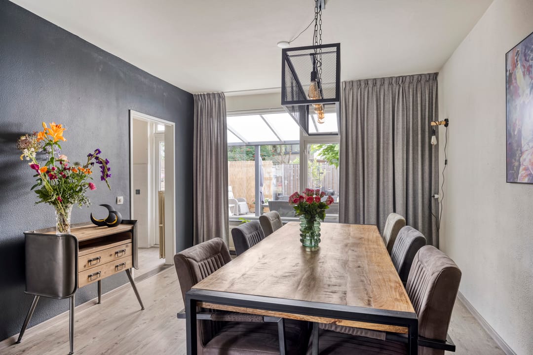 Foto 8 van Monarchstraat 25