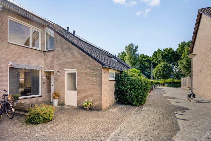 Foto 32 van Monarchstraat 25