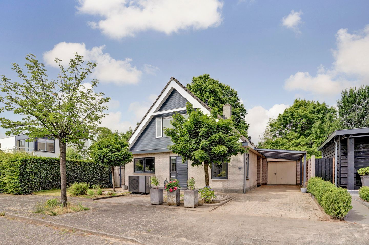 Foto 1 van Rigolettostraat 16