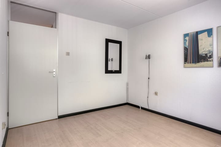 Photo 16 of Vleugelnootstraat 5