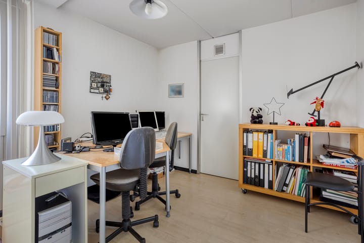 Photo 18 of Vleugelnootstraat 5