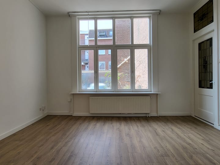 Photo 9 of Haarlemmerstraat 93