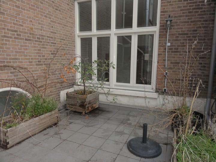 Photo 20 of Haarlemmerstraat 93