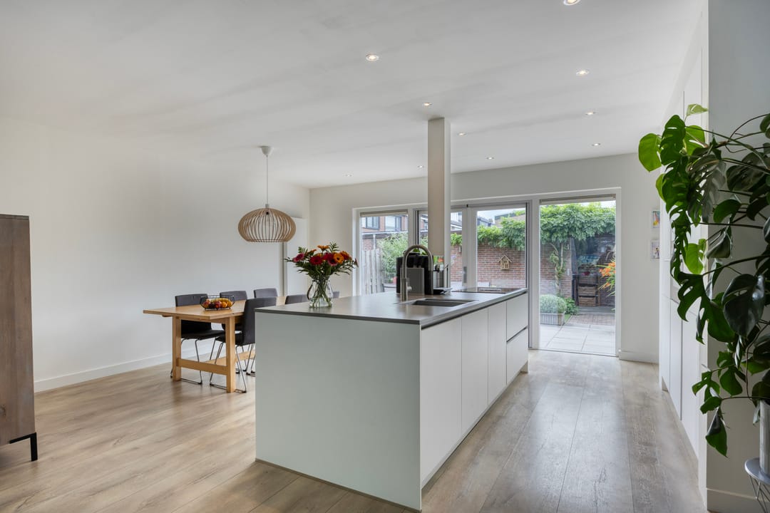 Photo 11 of Pallasstraat 42