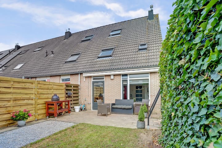 Foto 40 van Dr. Joop den Uylsingel 105