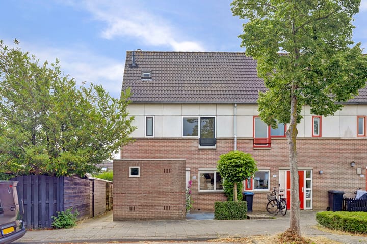 Foto 55 van Dr. Joop den Uylsingel 105