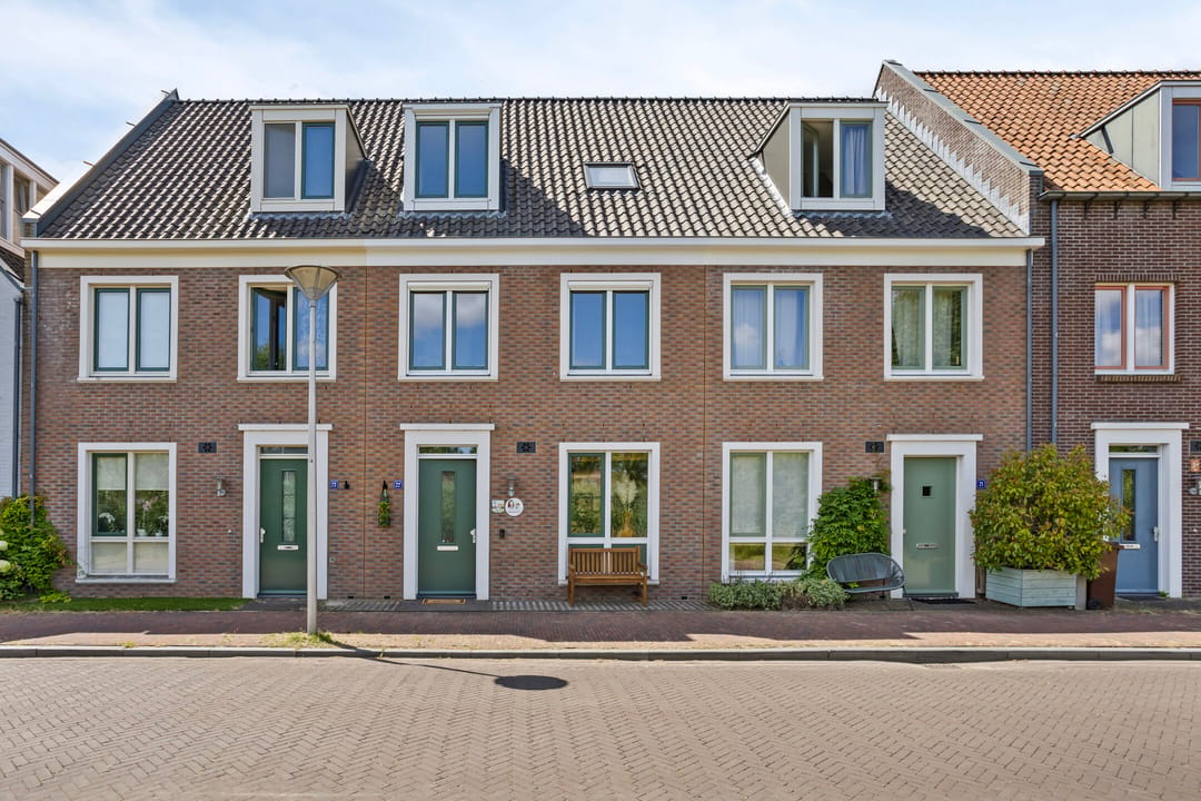 Foto 1 van Aart van der Leeuwlaan 22