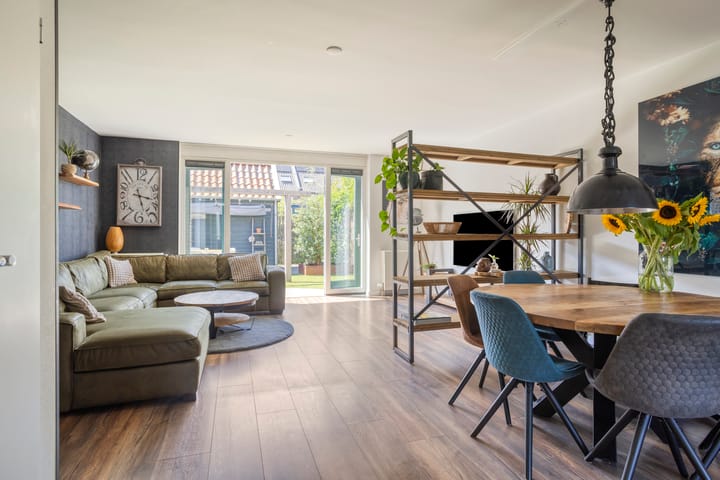 Foto 2 van Aart van der Leeuwlaan 22