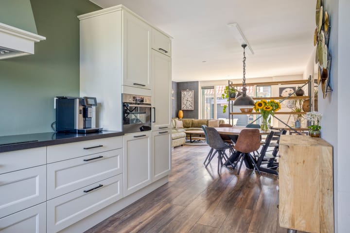 Foto 9 van Aart van der Leeuwlaan 22