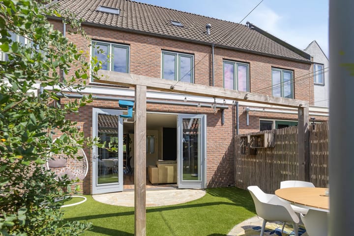 Foto 33 van Aart van der Leeuwlaan 22