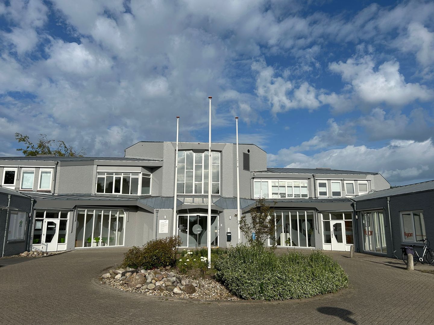 View photo 1 of Zeearend 2