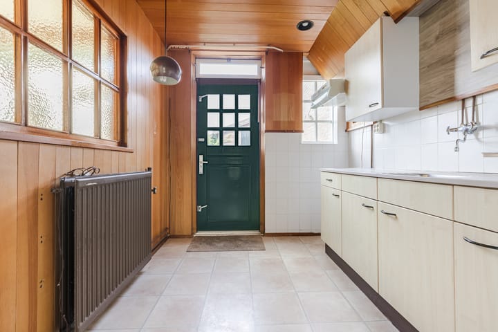 Foto 11 van Middenweg 465-B