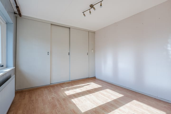 Foto 18 van Middenweg 465-B