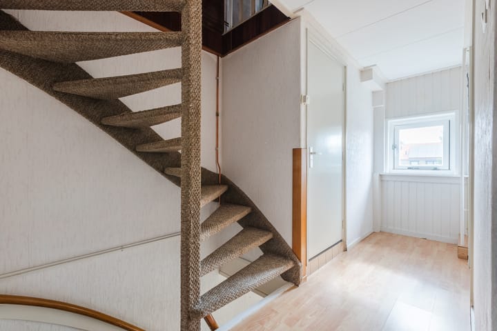 Foto 23 van Middenweg 465-B