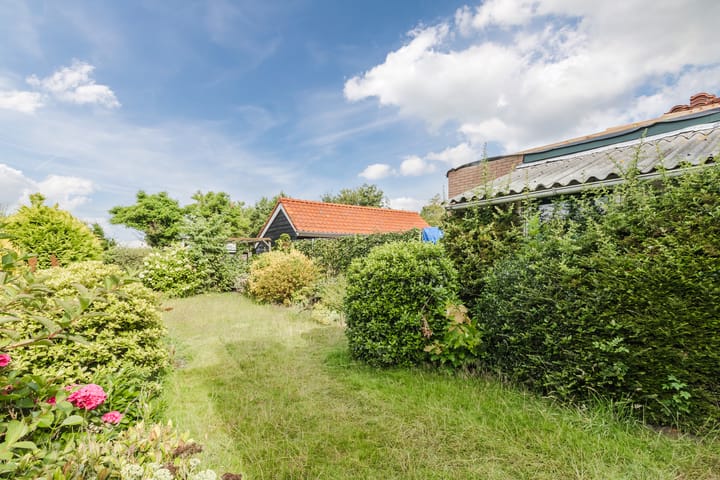 Foto 26 van Middenweg 465-B