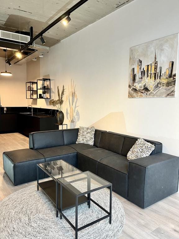 Foto 1 van Surinamepad 136