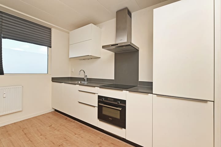 Photo 13 of Dunantstraat 1083