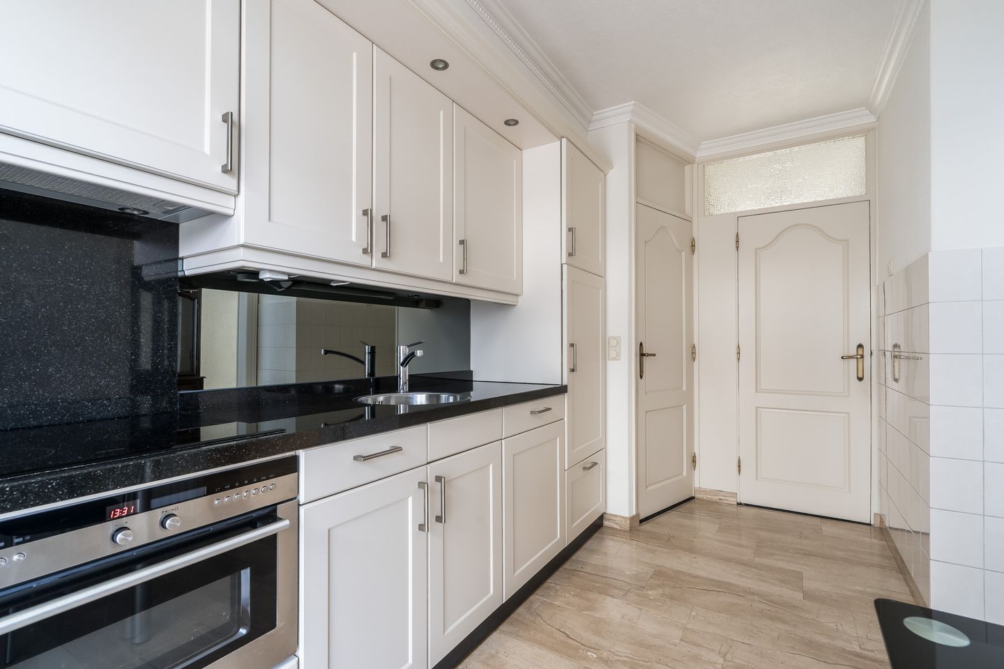 Foto 10 van Bernhardlaan 13