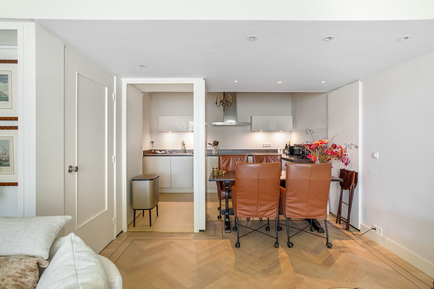 Photo 14 of Zwijnsbergenstraat 147