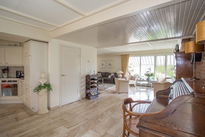 Photo 36 of De Wingerd 9