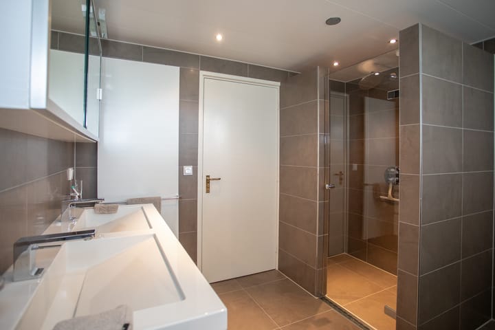 Photo 60 of De Wingerd 9