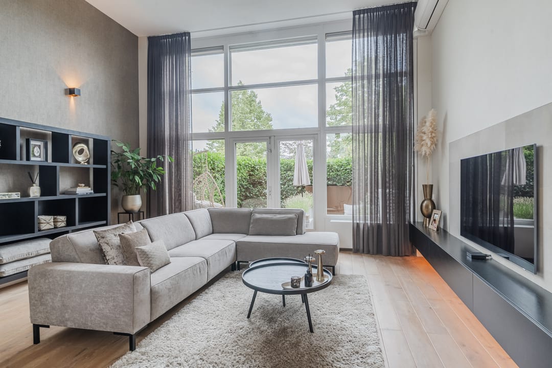 Photo 1 of Johanna van Gulikstraat 21