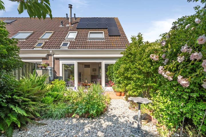 Foto 19 van Karveelstraat 35