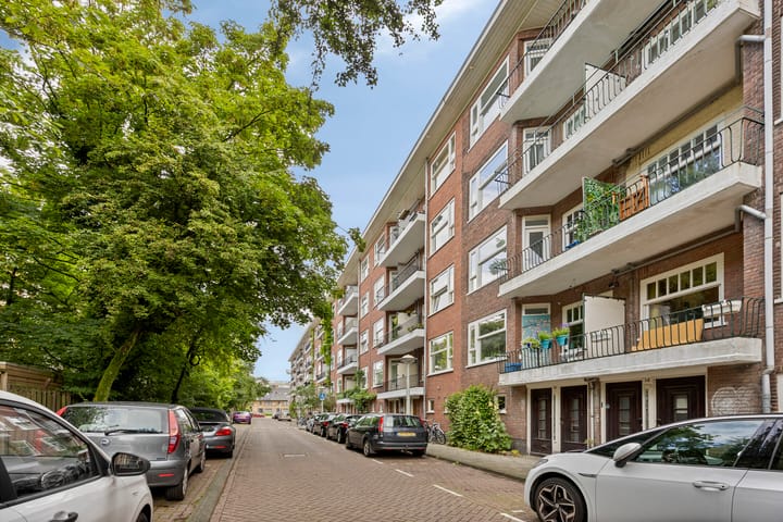 Foto 2 van Trouringhstraat 10-2