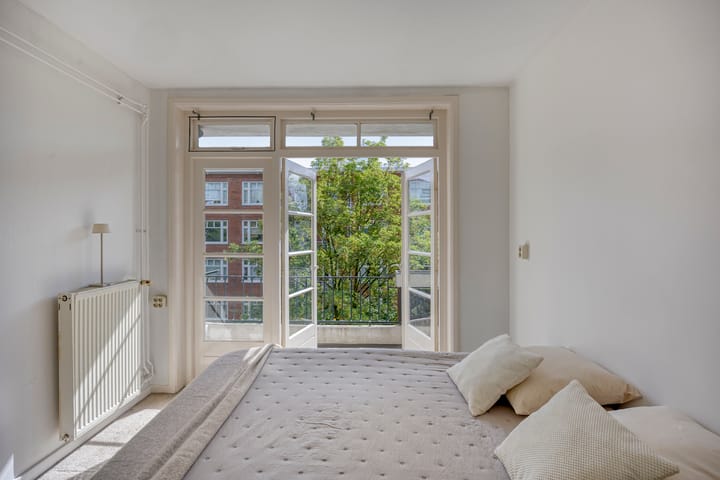 Foto 9 van Trouringhstraat 10-2