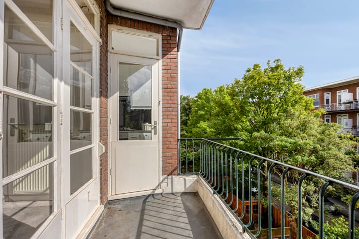 Foto 12 van Trouringhstraat 10-2