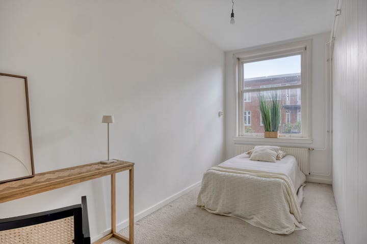 Foto 13 van Trouringhstraat 10-2